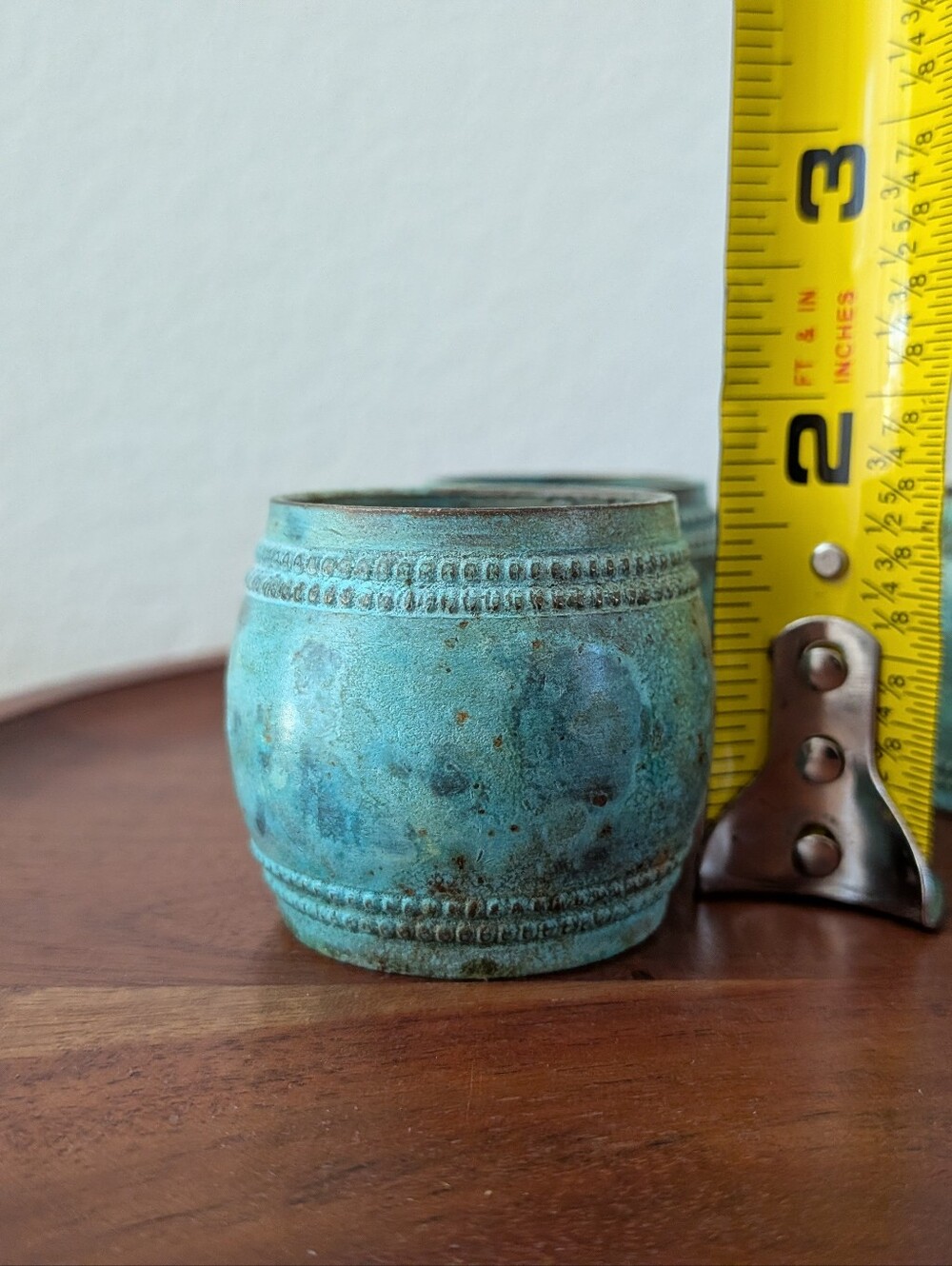 Set of 4 Painted Solid Brass Napkin Rings Vintage Turquoise - Picture 8 of 9